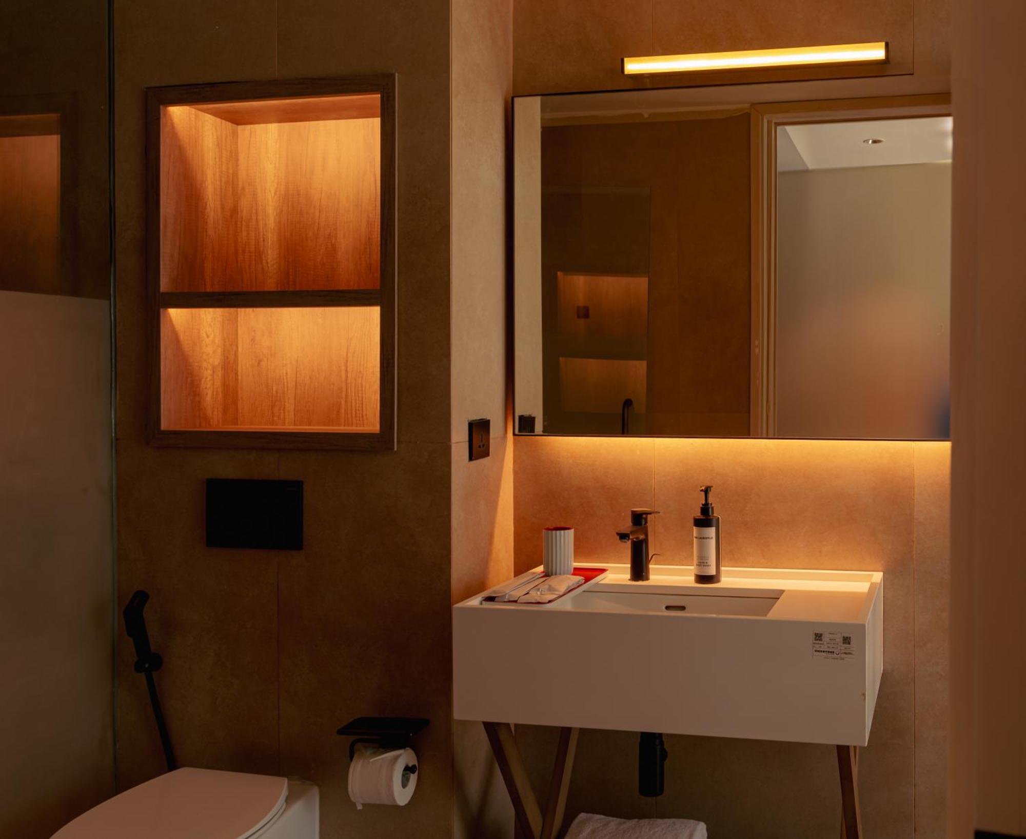 Kamer met Kingsize Bed en Uitzicht op Zee